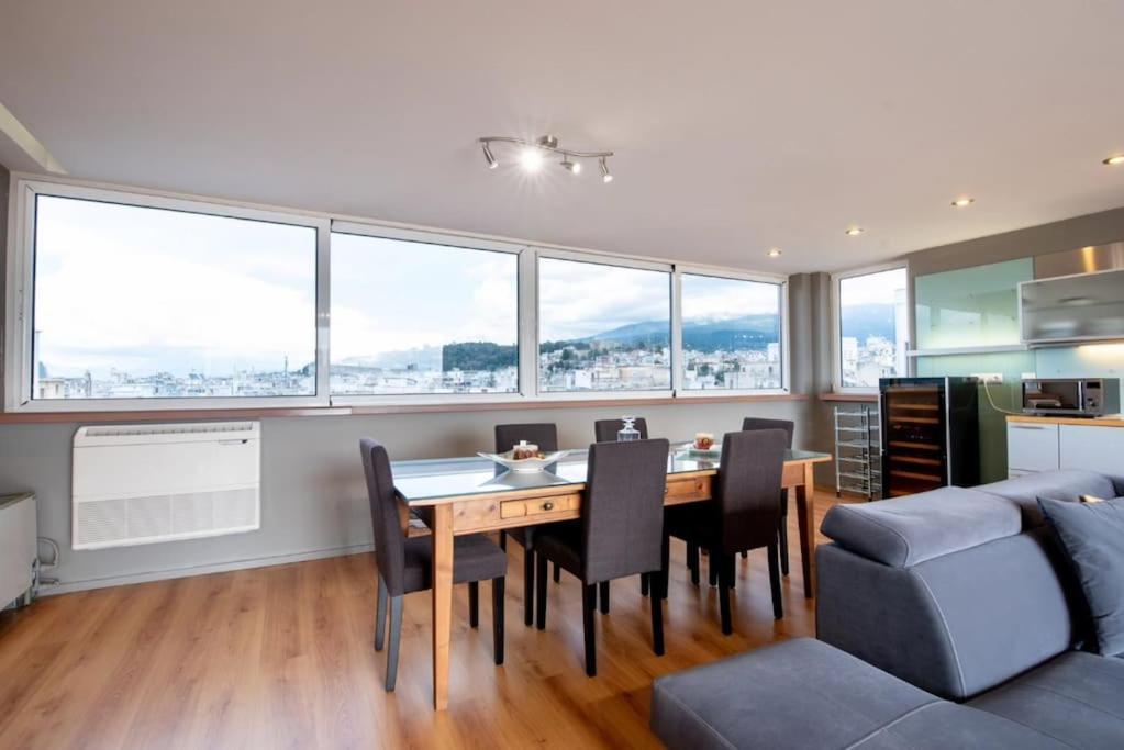Luxury Loft By Boy Apartment Patras Bagian luar foto