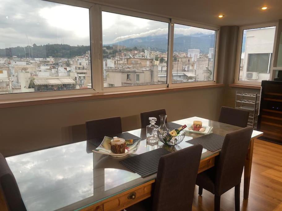 Luxury Loft By Boy Apartment Patras Bagian luar foto