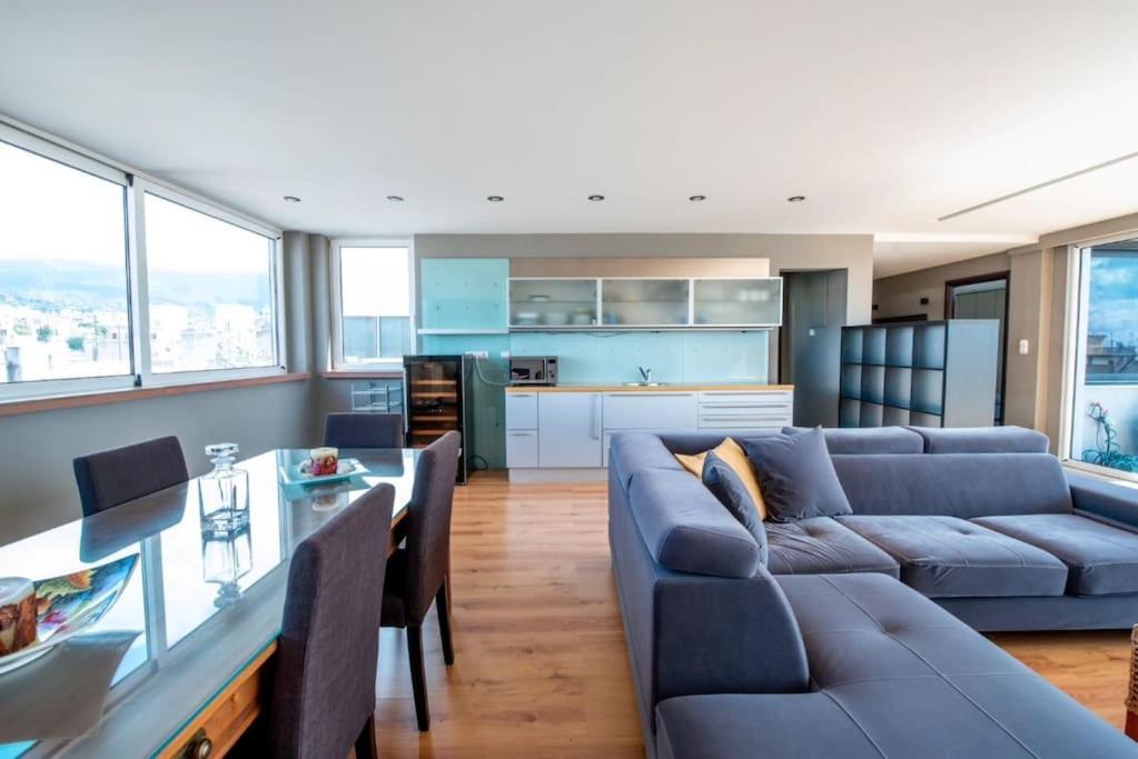 Luxury Loft By Boy Apartment Patras Bagian luar foto